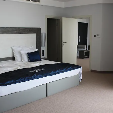 Moonlight Hotel 5*