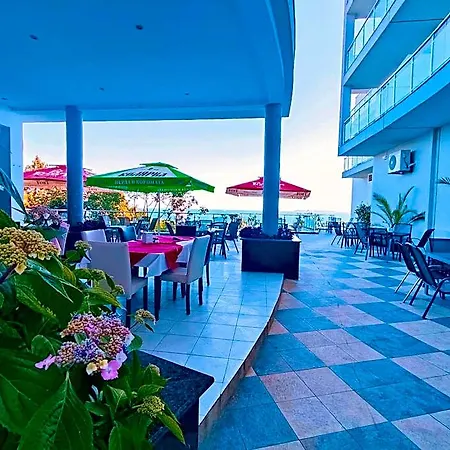 Moonlight Hotel